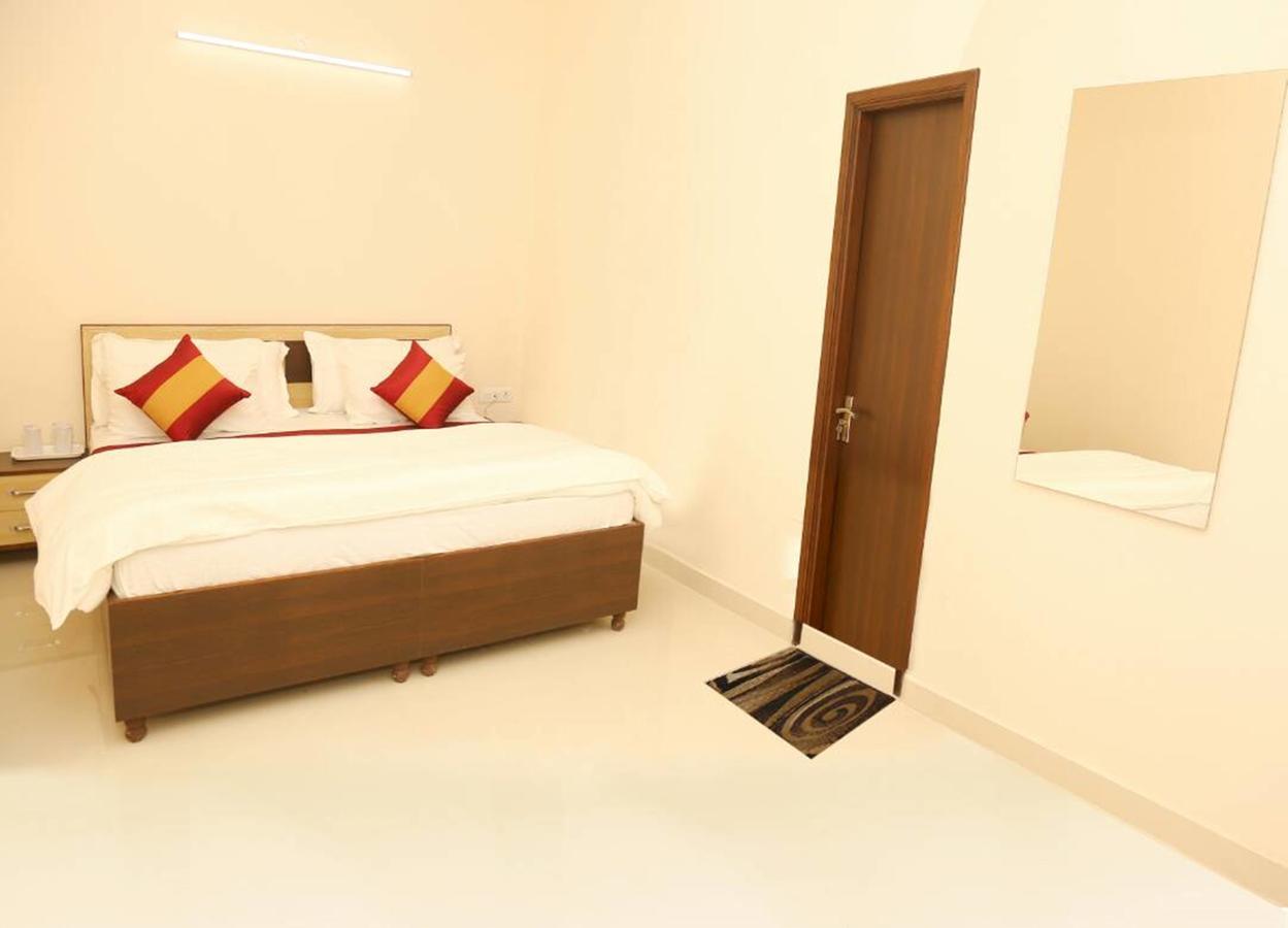Hotel Temple Inn Amritsar Esterno foto