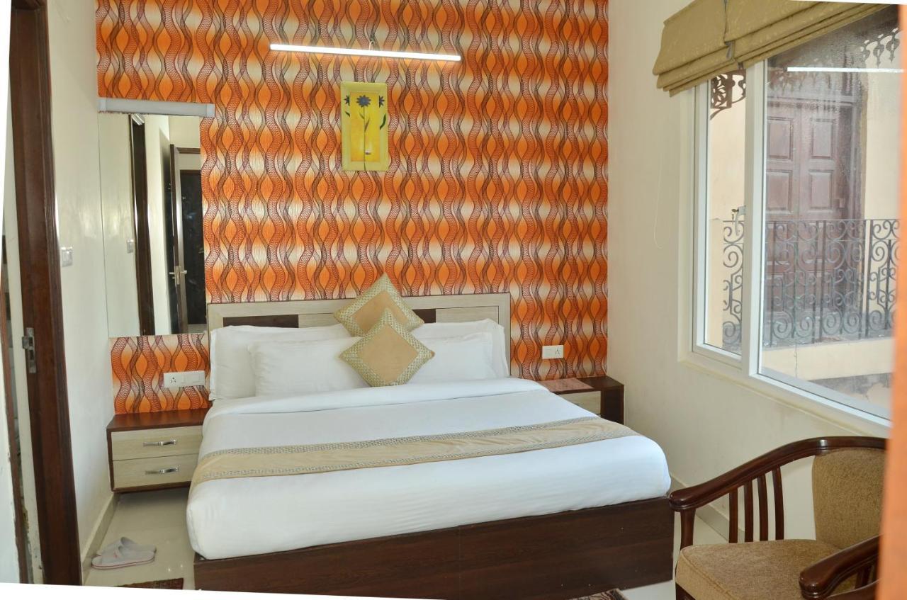Hotel Temple Inn Amritsar Esterno foto